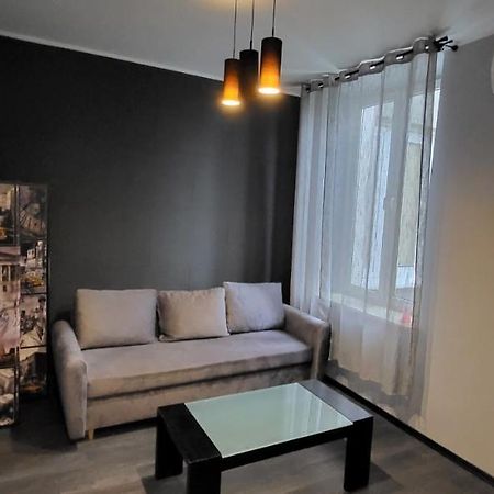 Piotrków TrybunalskiApartament Pod Wiezaアパートメント エクステリア 写真