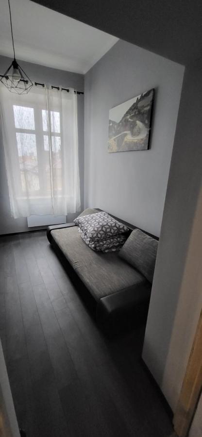 Piotrków TrybunalskiApartament Pod Wiezaアパートメント エクステリア 写真
