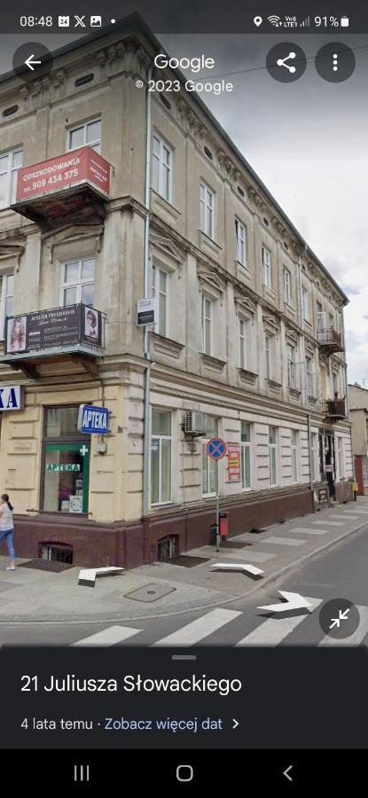 Piotrków TrybunalskiApartament Pod Wiezaアパートメント エクステリア 写真